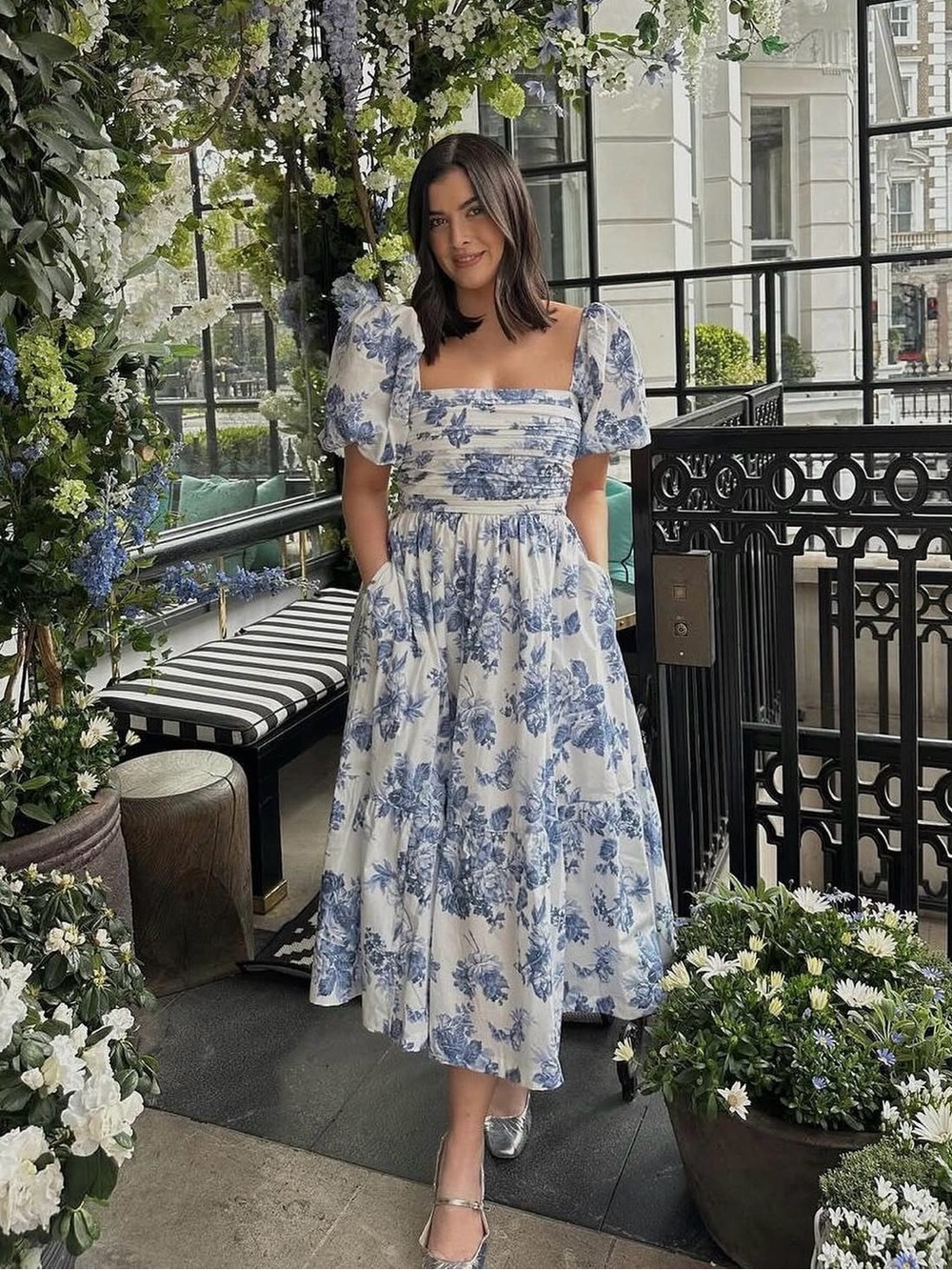 The A&F Emerson Poplin Puff Sleeve Midi Dress - Picture 2 of 4